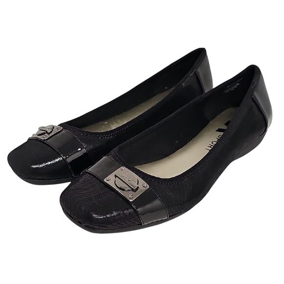 AK Sport by Anne Klein Elegant Textile Black Women's Flats Slip In Shoes Sz 8.5 - Picture 1 of 8